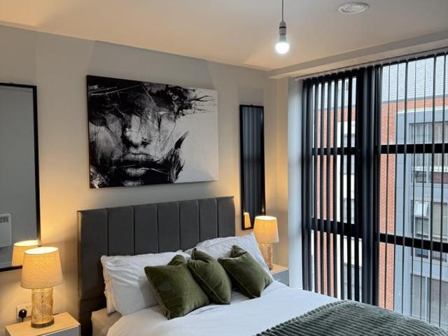 Luxury 2 Bed Apartment |