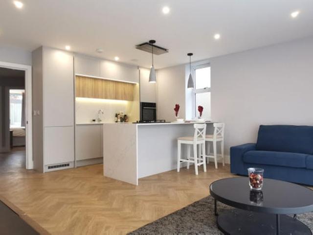 Luxury 2 Bed Flat Draycott Avenue, HA3 0Bw