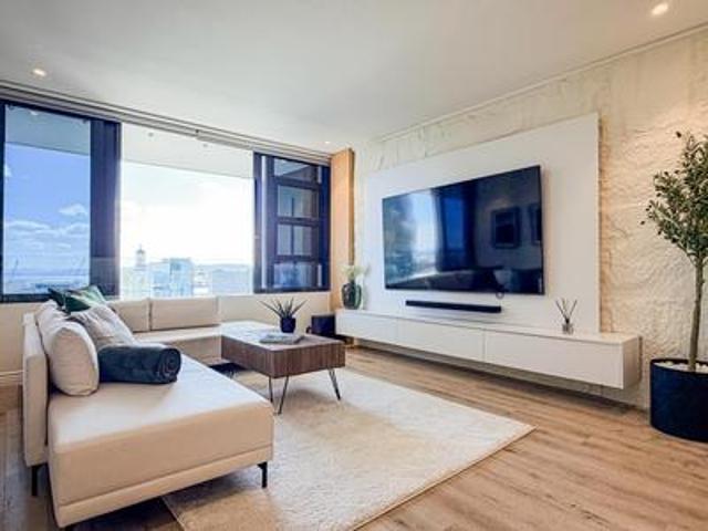 luxury 2 bedroom apartment | 16 on b.