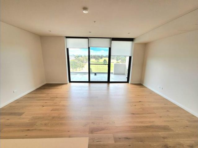 Luxury 2 Bedroom Apartment For Lease