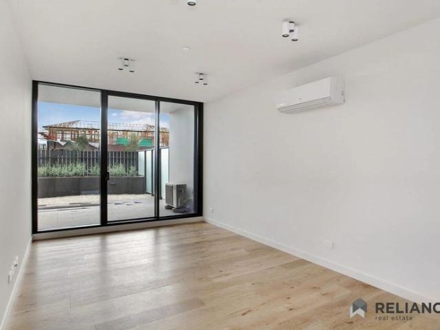 Luxury 2 bedroom Apartment in Werribee South