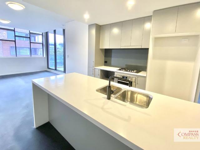 Luxury 2 Bedroom Apartment in a Prime Inner City Location