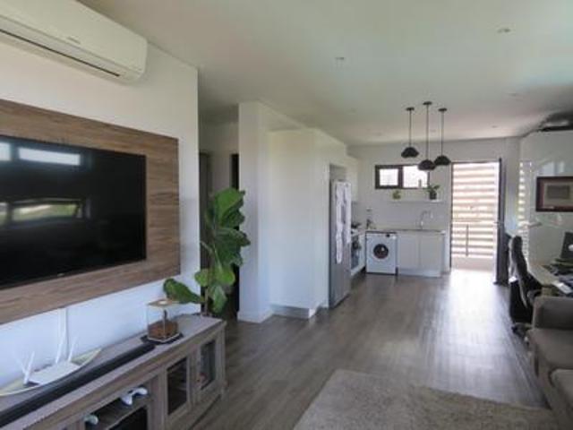 luxury 2 bedroom apartment in steyn city