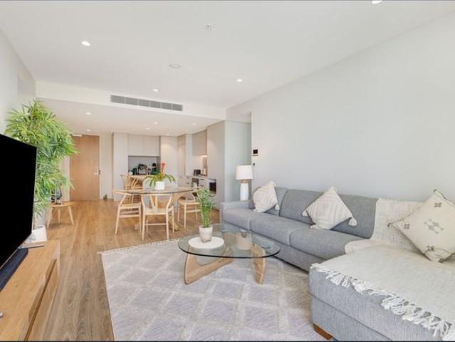 Luxury 2 Bedroom Apartment + Office/Study Utilities Included 3 Month Lease