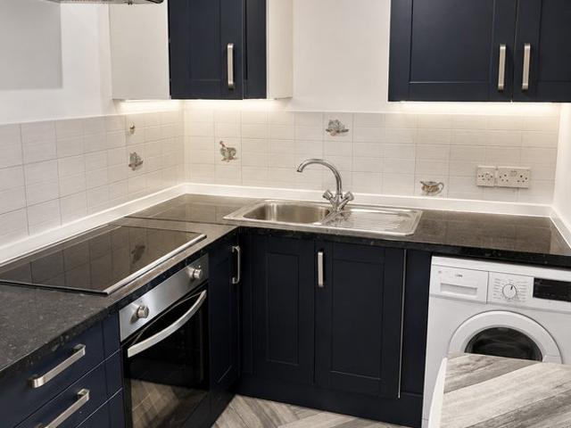 Luxury 2 Bedroom in SE14 Whole House Available