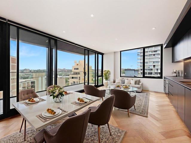 Luxury 2 bedroom Living with Unrivalled Views Over Rushcutters Bay