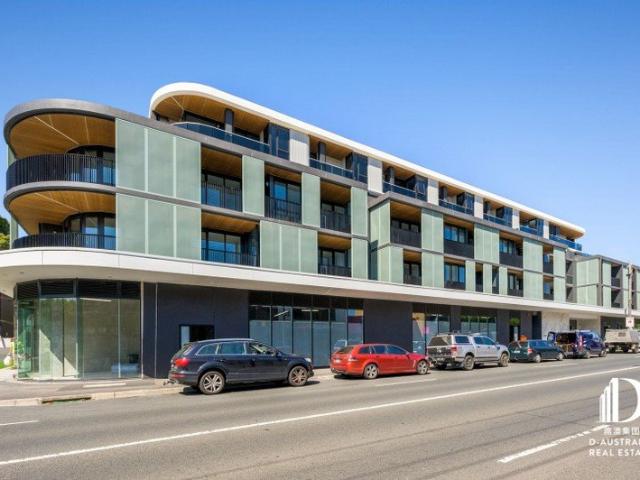 Luxury 2 Bedroom Living in the Heart of Hawthorn