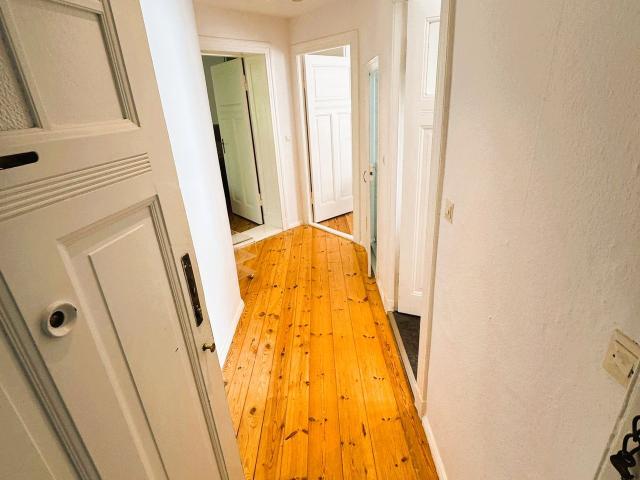 Luxury 2 BR apartment n Alt Tempelhof, Berlin Amsterdam Apartments for Rent