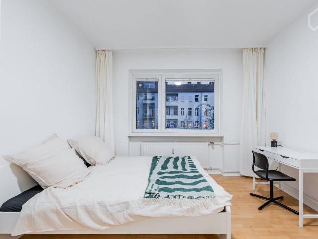Luxury 2 Room Apartment with Balcony near Ku'damm, Berlin Amsterdam Apartments for Rent
