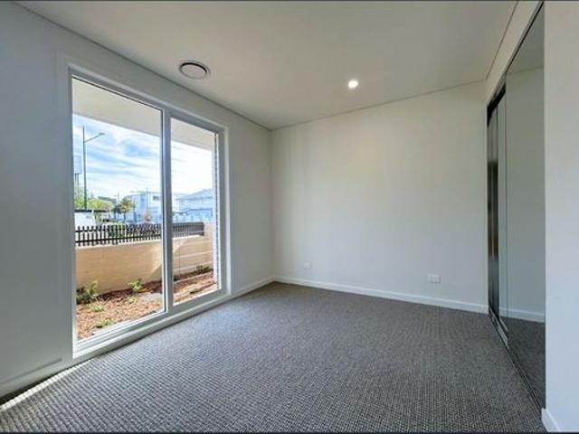 Luxury 4 Bedroom Home Convenient Coastal Living at ‘The Waterfront’