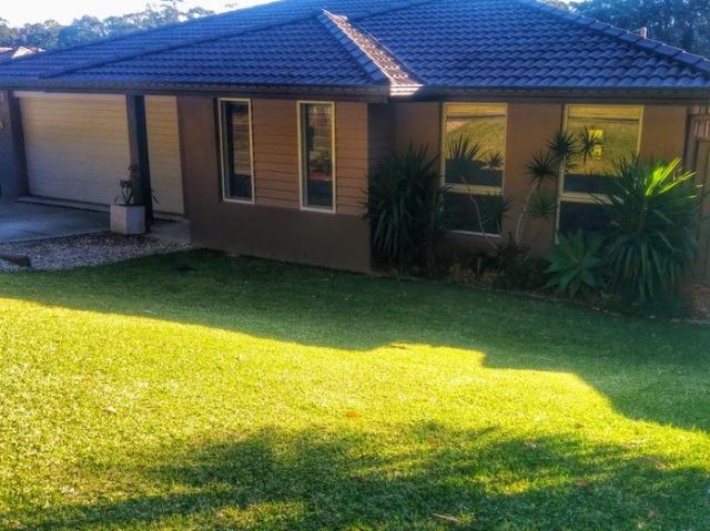 Luxury 4 Bedroom House & Yard in exclusive circuit opposite National Park