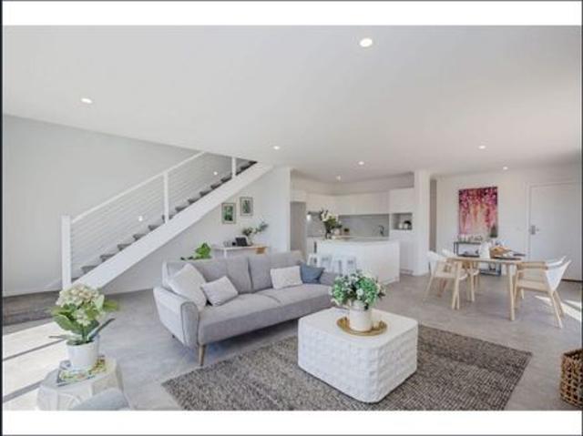 Luxury 4 Bedroom Townhouse Available Now!