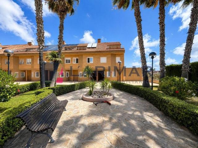 Luxury 4 room Detached House for rent in Alicante, Spain