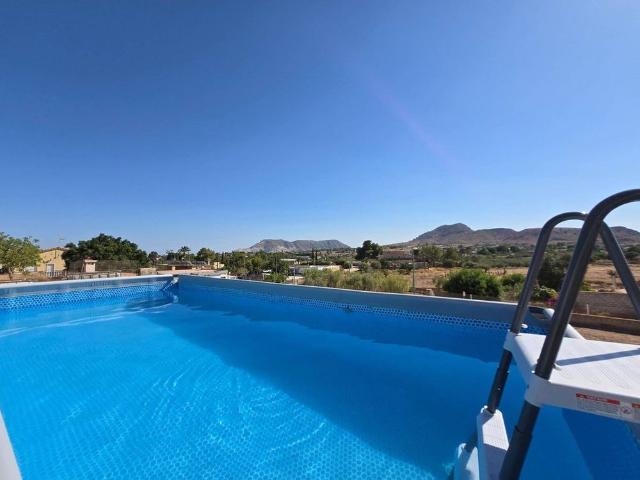 Luxury 4 room Detached House for rent in Alicante, Spain