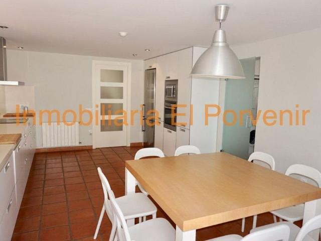 Luxury 4 room Detached House for rent in Torrent, Spain