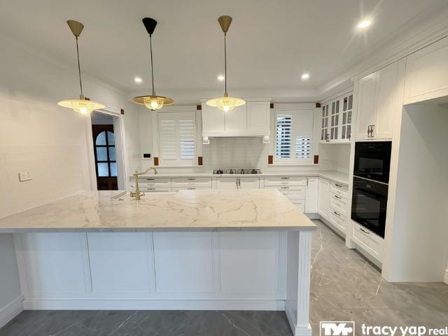 Luxury 5 Bedroom Family Residence for Lease