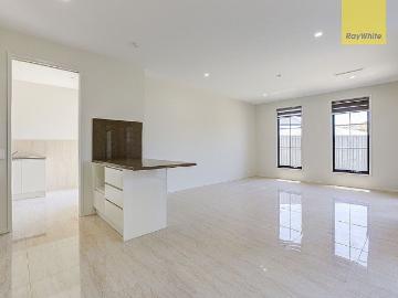 Luxury 5 Bedroom Residence with Spiral Staircase, Butler's Pantry & Balcony Retreat