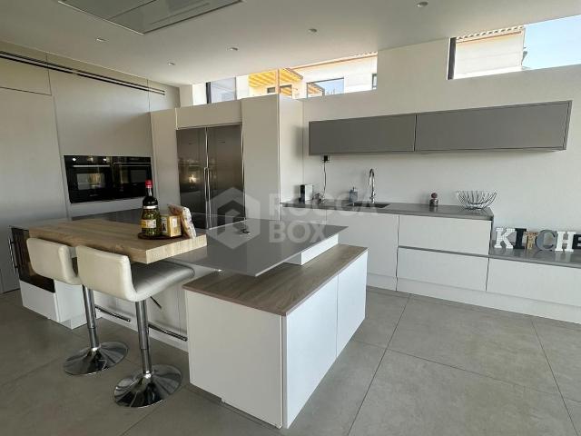 Luxury 5 Bedroom Villa with Private Pool and Stunning Views in Benalmadena