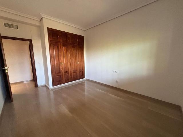 Luxury 5 room Detached House for rent in Cordova, Andalusia