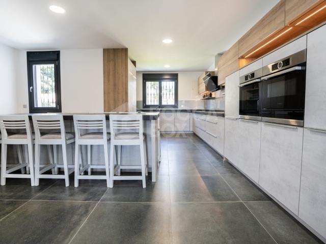 Luxury 6 Bedroom Villa in Nueva Andalucia, Marbella