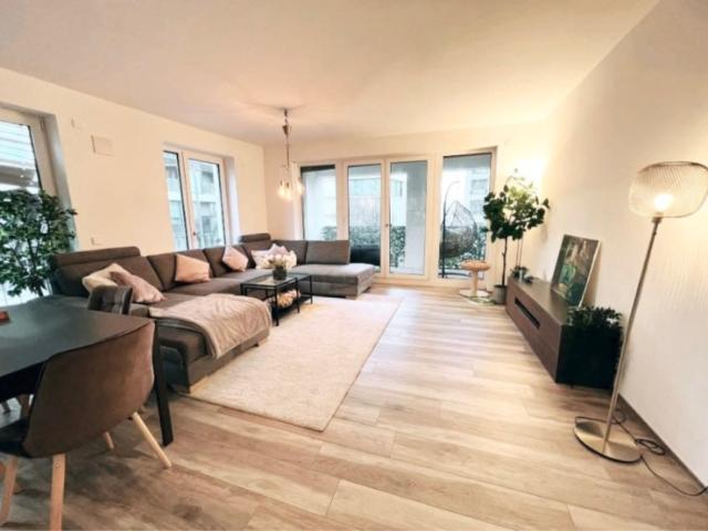 Luxury 71m2 High Rise Haven at Henninger Turm | Balcony & City Views Available only for 3 weeks