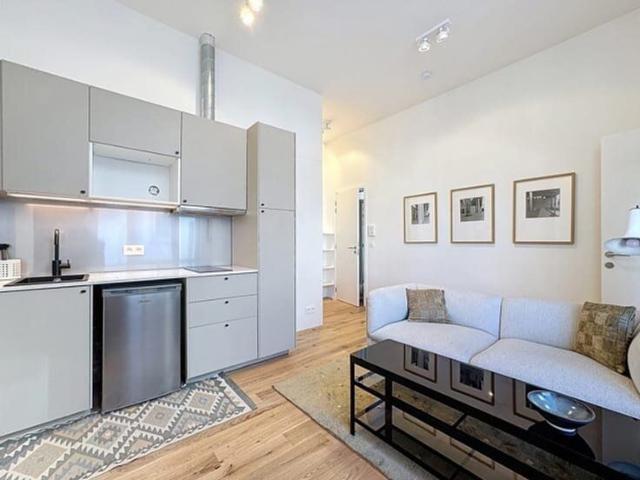 Luxury Co Living Suite for Rent Available September 1