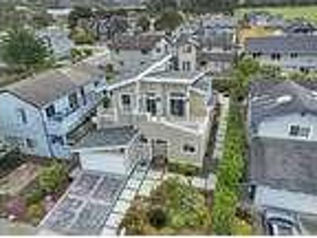 Luxury Coastal Living at 408 Roosevelt Blvd, Half Moon Bay