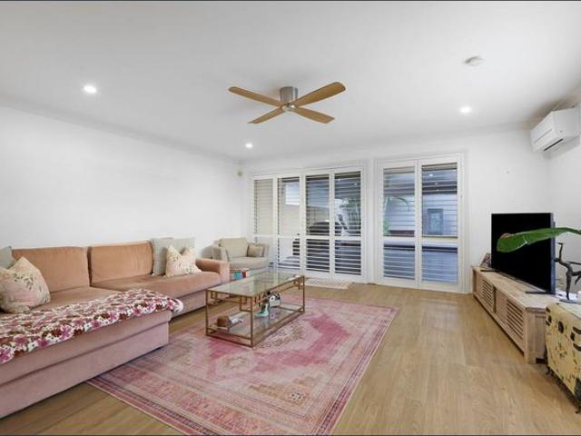 Luxury Coastal Living in the Heart of Surfers Paradise