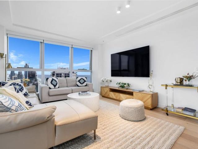 Furnished Luxury Coastal Apartment in the Heart of Surfers Paradise