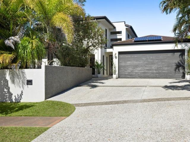 Luxury Coastal Living Meets Resort Style Entertaining