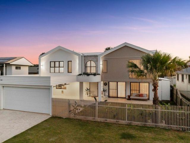 Luxury Coastal Living with Flexible Dual Living in the Heart of Kingscliff