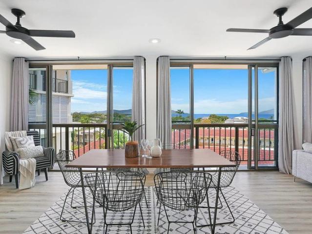 Luxury Coastal Living with Panoramic Bay Views