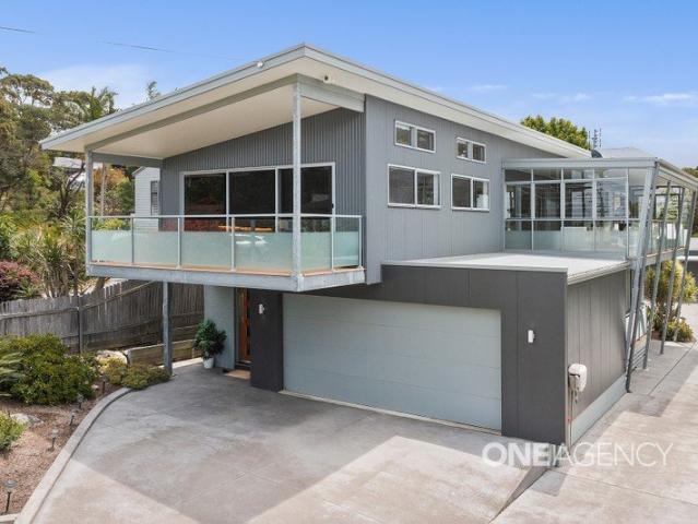 LUXURY COASTAL MASTERPIECE