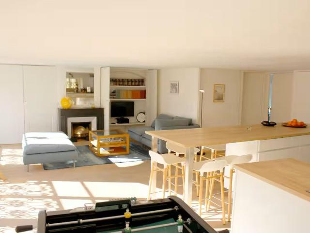 Luxury & Comfort | Parking, Center, Comfort