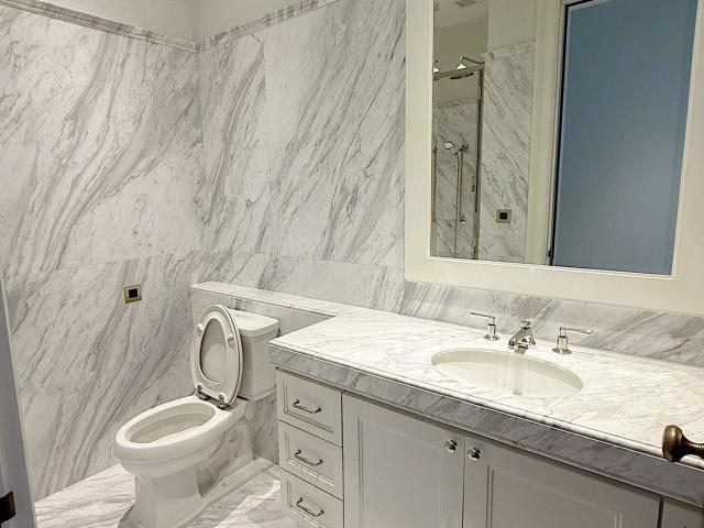 Luxury Condo for Rent Phloen Chit | City Lifestyle Luxury | Near BTS Phloen Chit | 300,000 THB/Month LTH14781