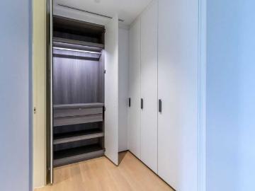 Luxury Condo for Rent Ratchadamri | City Lifestyle Luxury | Near BTS Ratchadamri | 180,000 THB/Month | คอนโดหรูให้เช่า ราชดำริ ไลฟ์สไตล์เมือง หรูหรา ใกล้ BTS ราชดำริ 180,000 บาท/เดือน⸻LTH9142