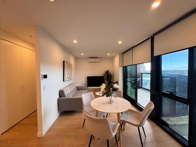 Luxury & Convenience Combined – Furnished Apartment in Box Hill Central