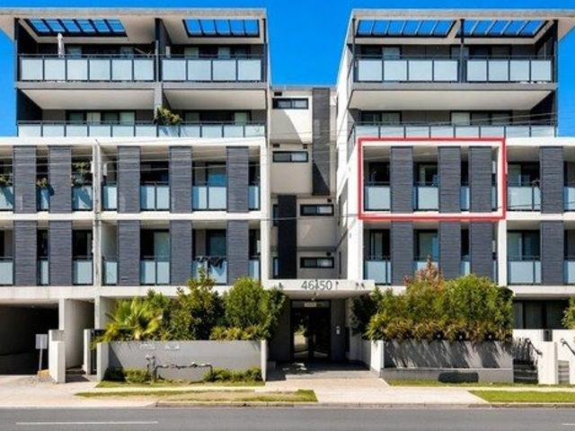 Luxury & Convenient Living!