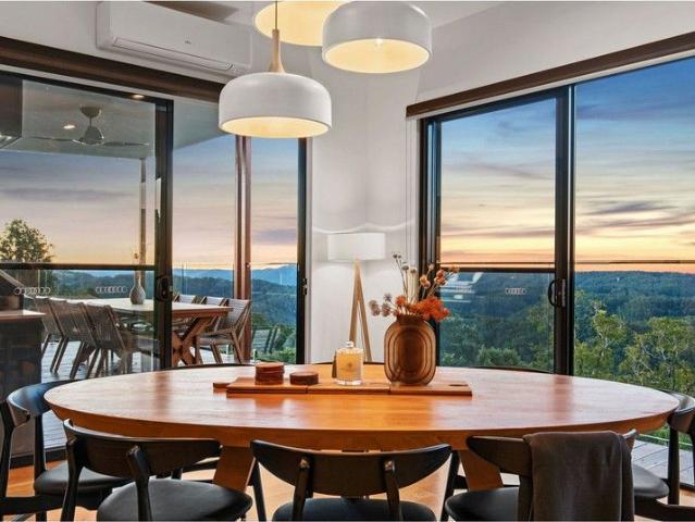 Luxury Cabin Retreat Exclusive Hinterland Lifestyle & Investment