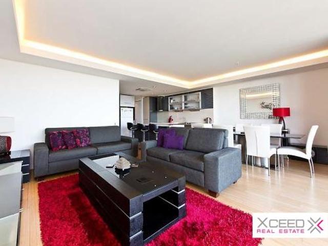 Luxury City Living with Swan River Views