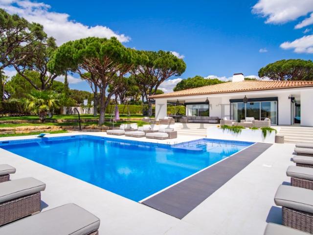 Luxury and Privacy in a Prime Location in Vilamoura