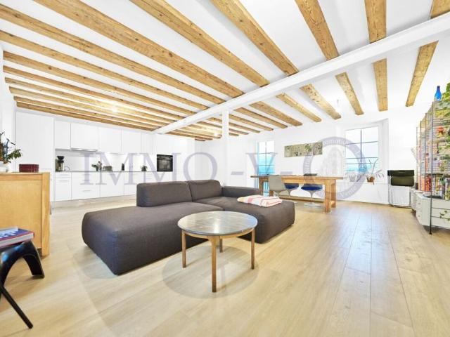 LUXURY AND RENVOVE WITH CHARACTER AND BALCONY