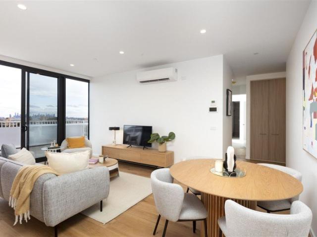 Luxury and Style at Linden Furnished Three Bedroom Apartment for Rent