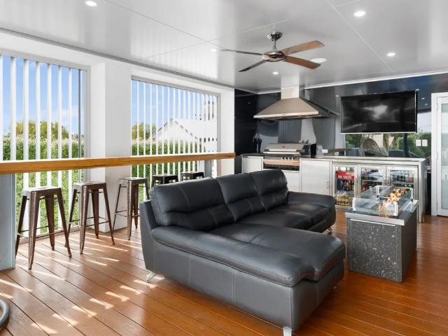 Luxury and Sophisticated Living in Central Mt Gambier