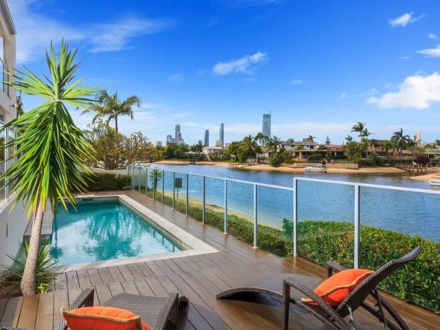 Luxury Absolute Waterfront Living with Unrivalled Gold Coast Views