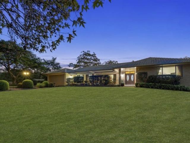 Luxury Acreage Living in Prestigious Chandler