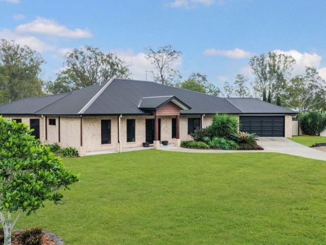 Luxury Acreage Living in Prestigious Jimboomba Woods Estate