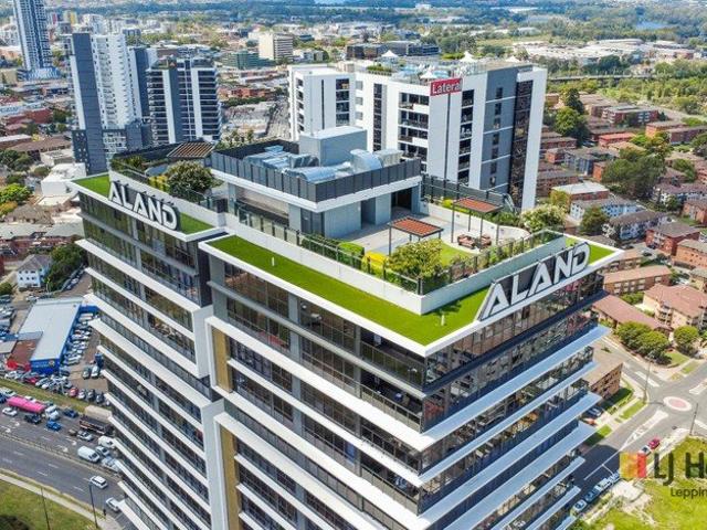 211 foundersLuxury ALAND Apartment with Panoramic City Views