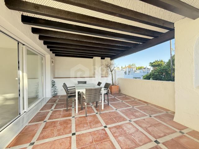 Luxury apart in Alhambra del golf