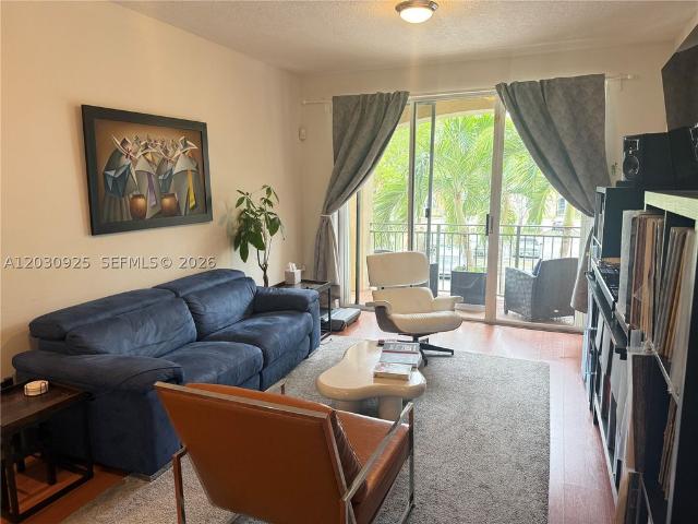 Luxury apartment complex for rent in Doral, United States